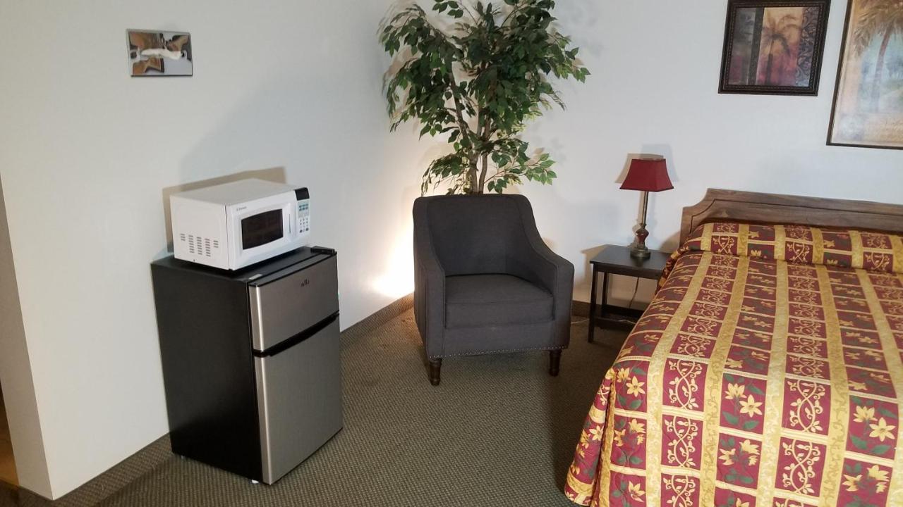 Bliss Amber Inn Motel מראה חיצוני תמונה